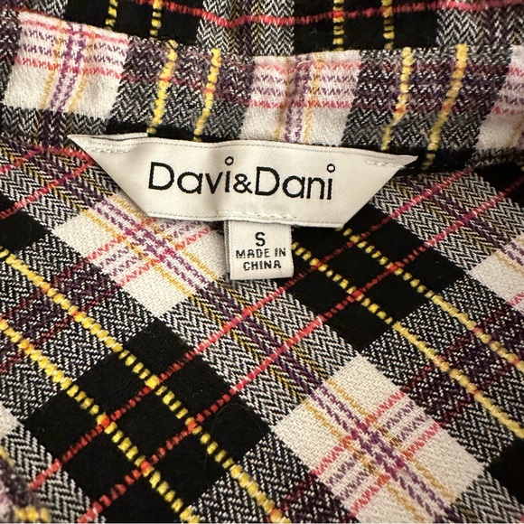 Davi & Dani Fringed Edge Oversized Flannel Shirt - Picture 2 of 11